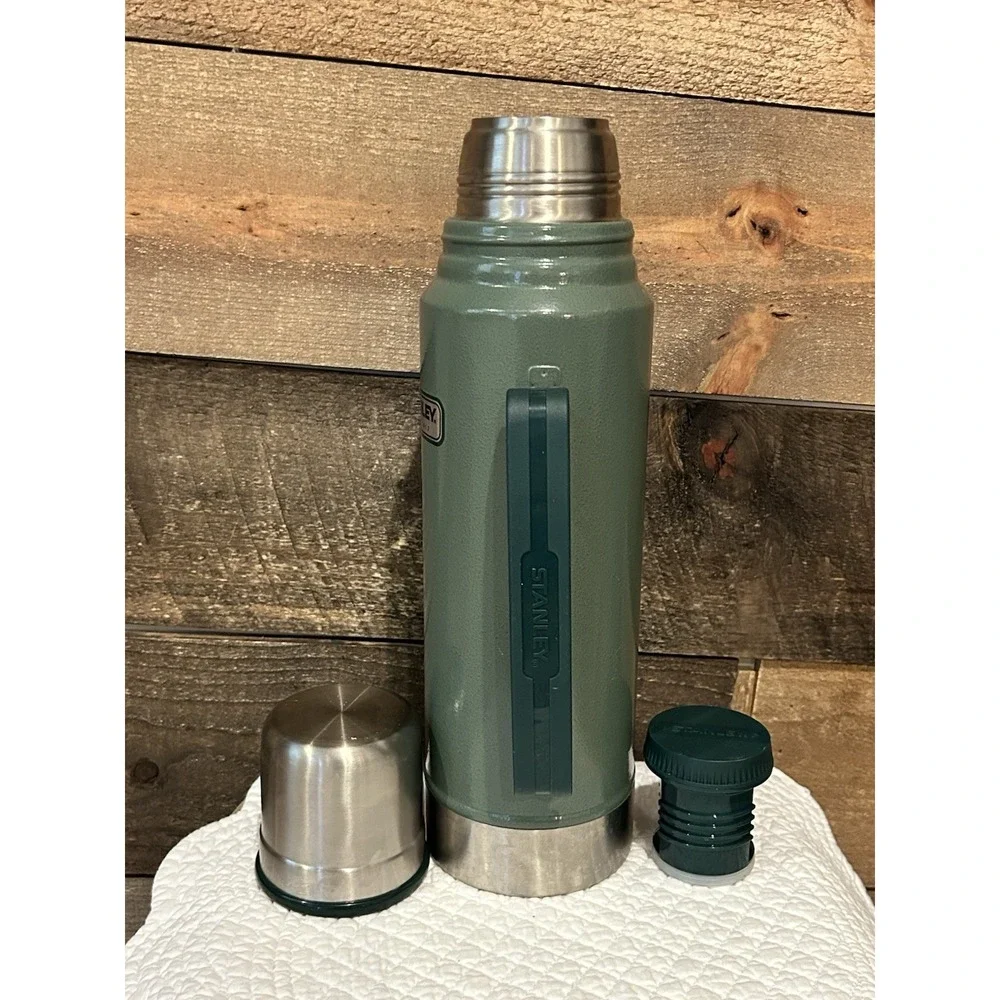 Sweet‎ Vintage Stanley Thermos Vacuum Bottle ScrewOn Cap/Cup EUC - Picture 4 of 9